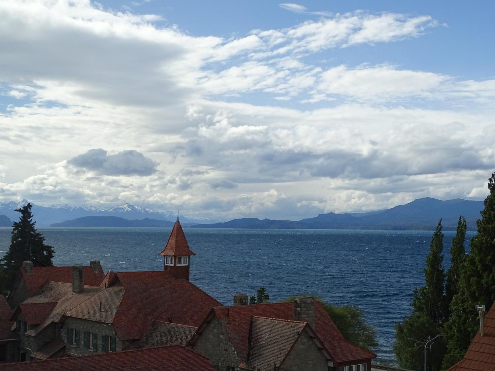 Departamento Con Vista Al Lago En El Centro De Bariloche Apartment Exterior photo